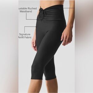 Alo Black High-Waisted reached Legging